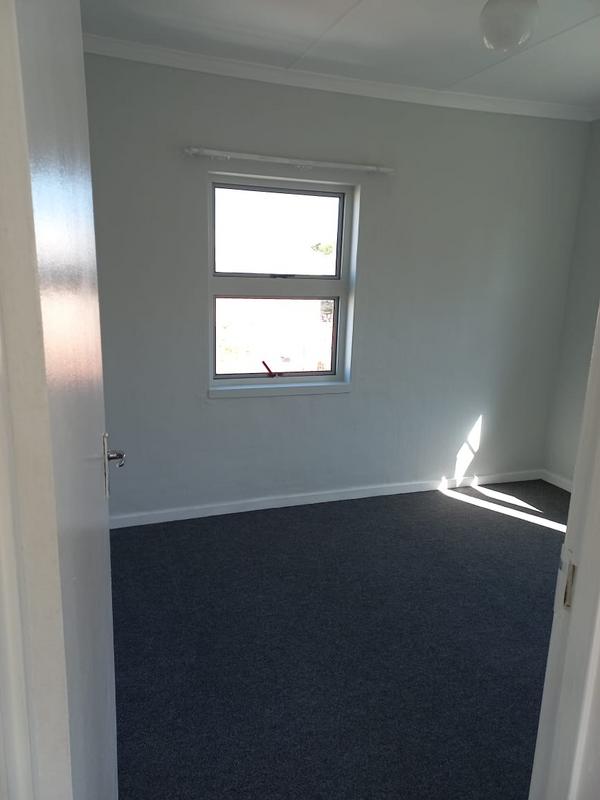 To Let 2 Bedroom Property for Rent in Amalinda Eastern Cape